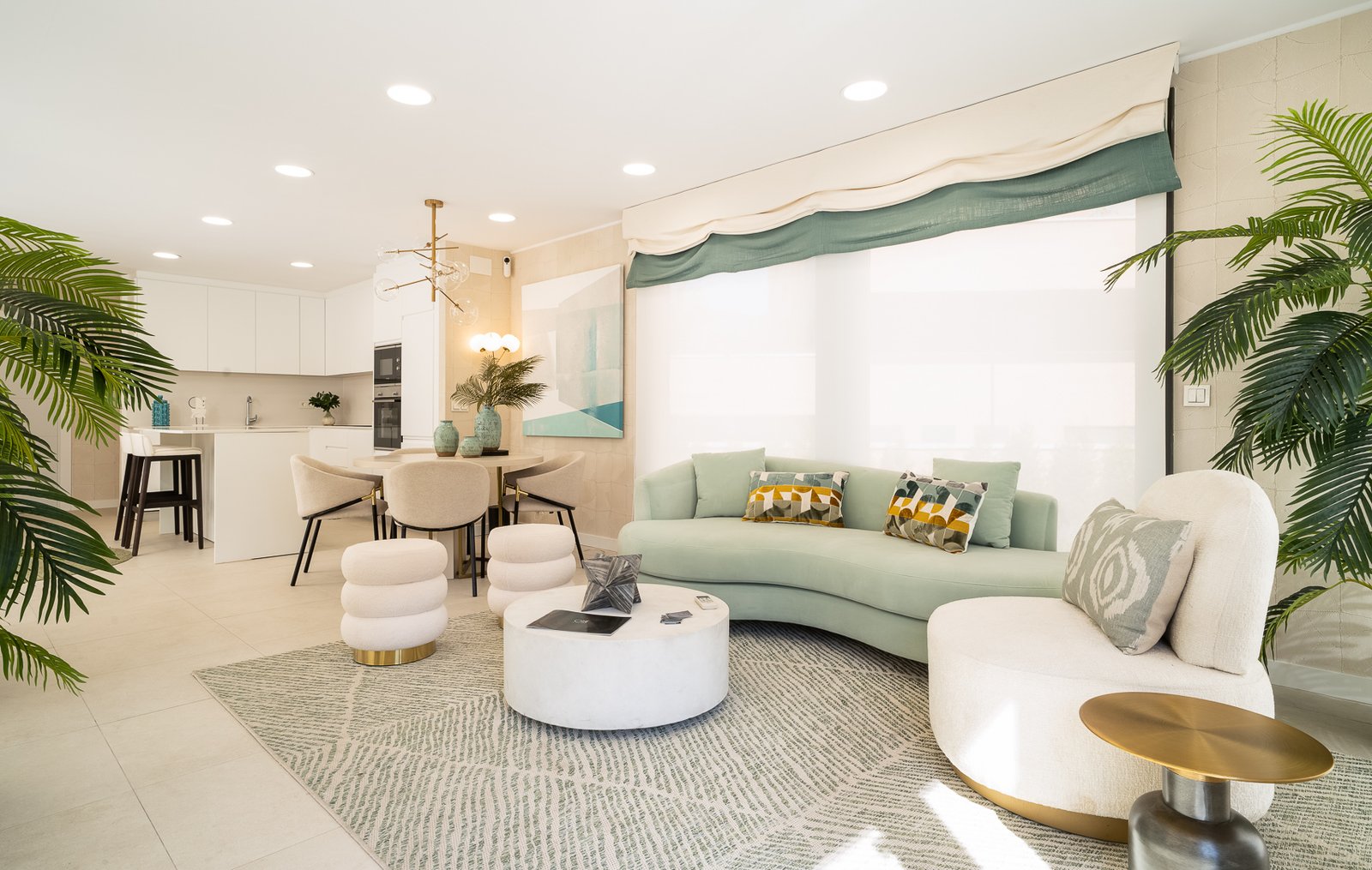 ONE_OAK_SHOWROOM